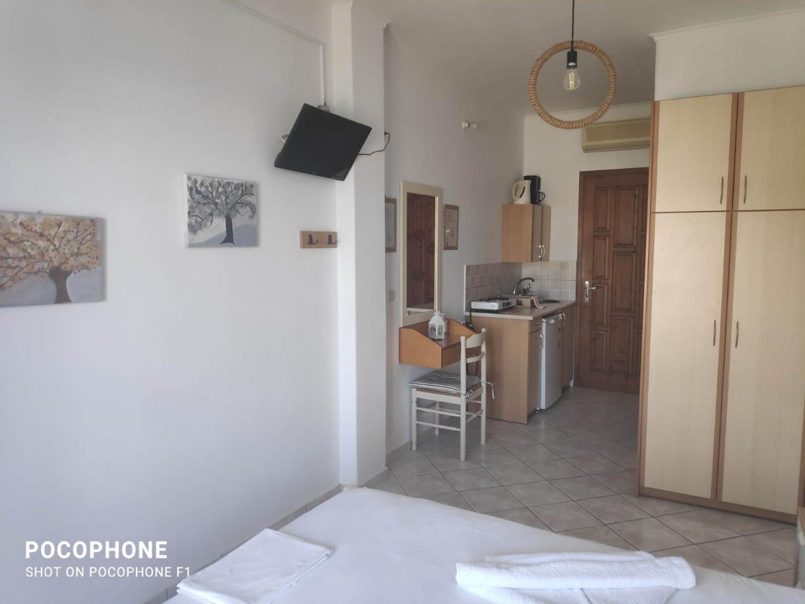 Villa Dora Studios Batsíon Exteriér fotografie